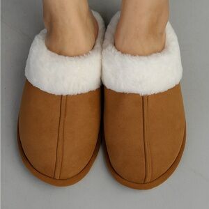 Cozy Faux Fur Lined Slippers – Warm Indoor House Shoes, Tan Suede Look